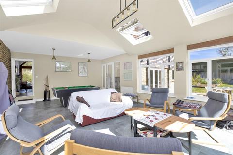 7 bedroom detached house for sale, Picketts Hill, Headley, Hampshire
