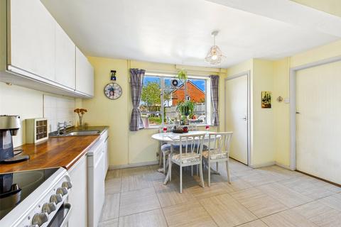 65 Atlas Road, Earls Colne, Colchester, CO6 2LX