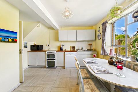 65 Atlas Road, Earls Colne, Colchester, CO6 2LX