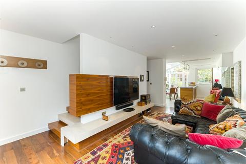 3 bedroom terraced house for sale, Bourne Street, Belgravia, London, SW1W