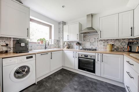 84 Lowden Close, Winchester, SO22 4EW
