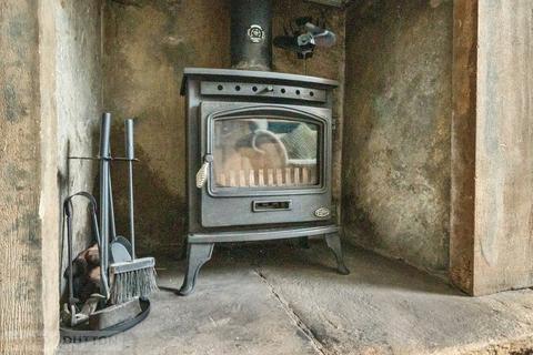 2 bedroom semi-detached house for sale, Padfield Main Road, Padfield, Glossop, Derbyshire, SK13