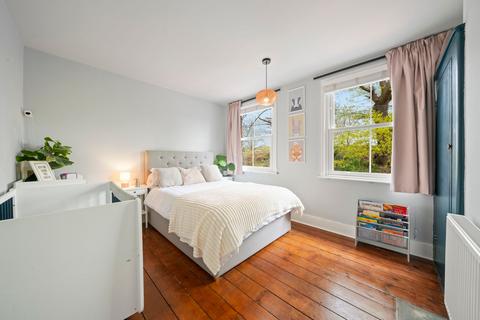 6 Station Road, Claygate, Esher, KT10 9DH