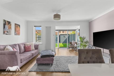 10 Bentley Drive, Church Langley, Harlow, CM17 9PA