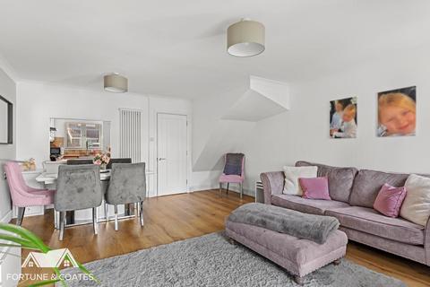 10 Bentley Drive, Church Langley, Harlow, CM17 9PA