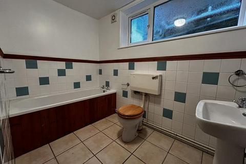 2 bedroom maisonette to rent, Rocky Valley Centre, Trethevy PL34