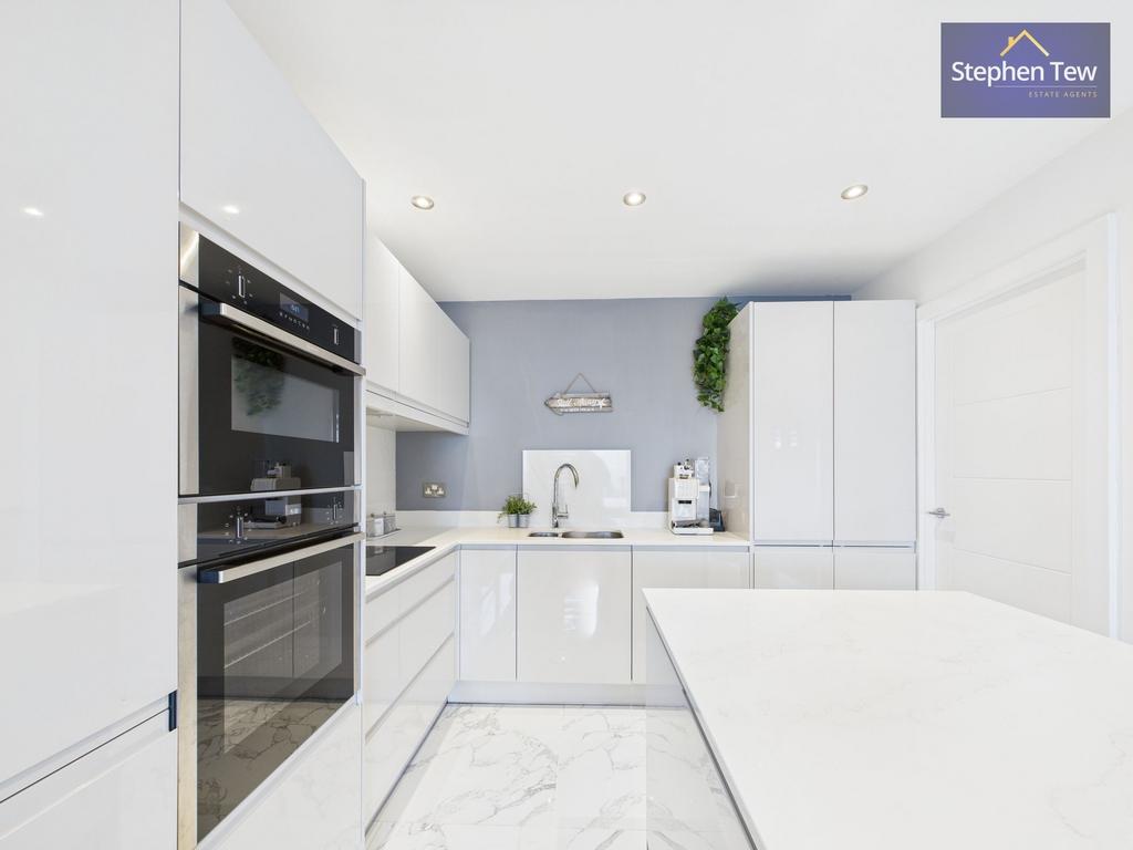 Kitchen/Living area