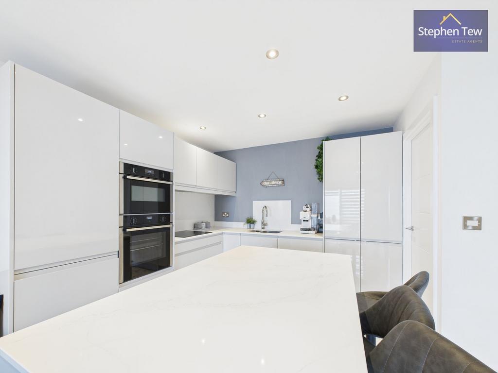 Kitchen/Living area