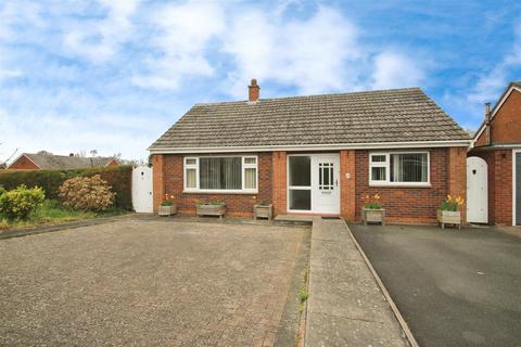2 bedroom detached bungalow to rent, Rowton Road, Shrewsbury