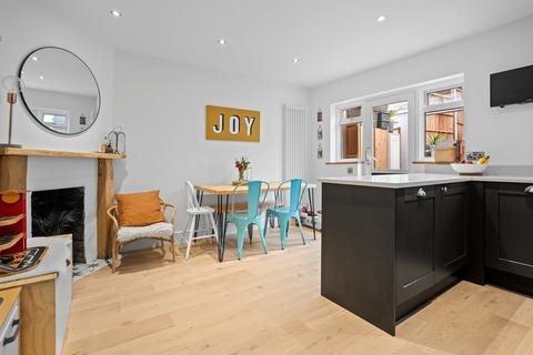 49 The Glade, Coulsdon, CR5 1SS