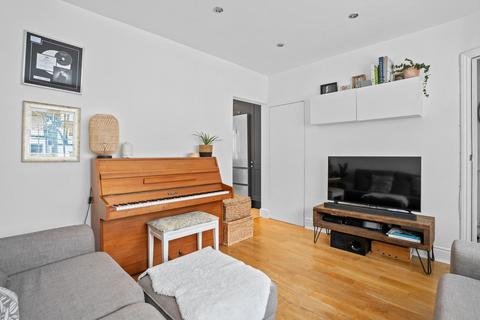49 The Glade, Coulsdon, CR5 1SS
