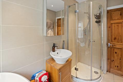 49 The Glade, Coulsdon, CR5 1SS