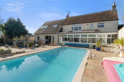 5 bedroom detached house for sale, Rattle Road, Pevensey BN24