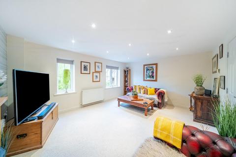 9 Abbots Court, Selby, YO8 8BF