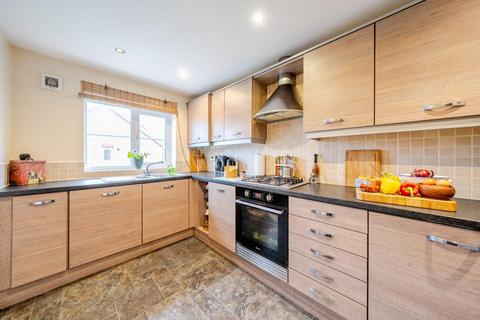 9 Abbots Court, Selby, YO8 8BF