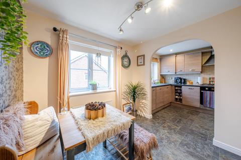 9 Abbots Court, Selby, YO8 8BF
