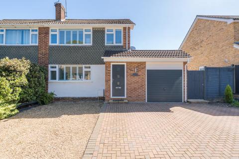 9 The Crescent, Mortimer Common, Reading, RG7 3RX