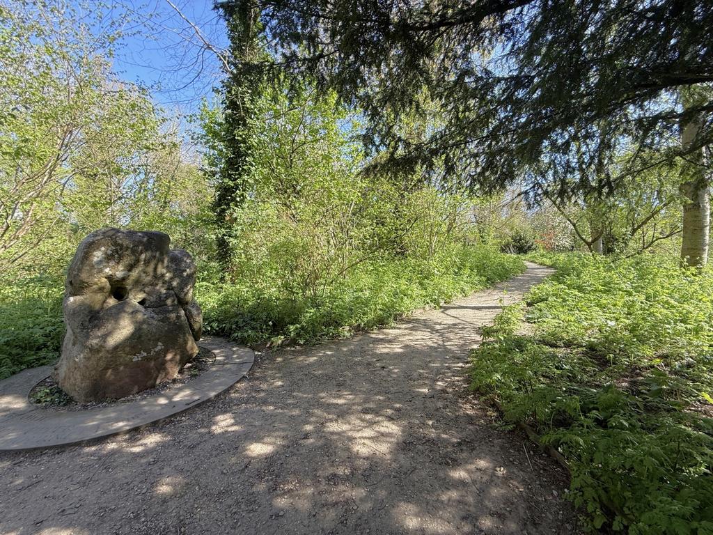 Nearby Betjemen Millennium Park