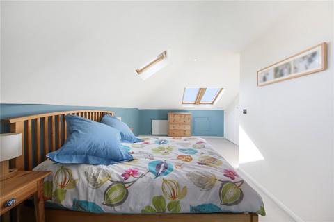 3 bedroom flat for sale, Ebbsfleet Road, Cricklewood, NW2