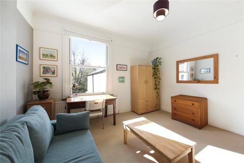 3 bedroom flat for sale, Ebbsfleet Road, Cricklewood, NW2