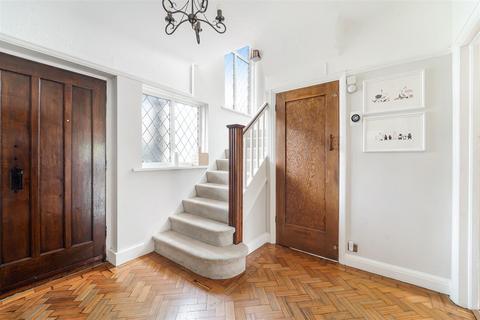 3 bedroom detached house for sale, Anne Boleyns Walk, Cheam Village