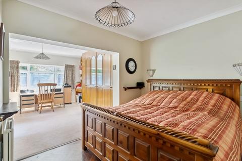 3 bedroom detached bungalow for sale, Northey Avenue, Cheam, SM2