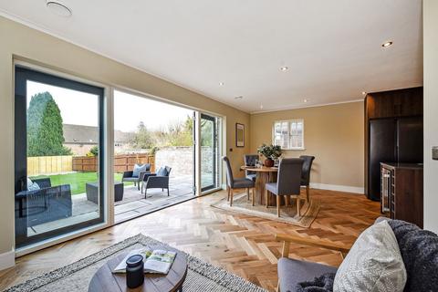4 bedroom detached house for sale, Grange Road, Alresford