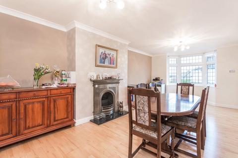 5 bedroom semi-detached house to rent, St. Georges Road Sidcup DA14
