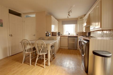 3 bedroom end of terrace house for sale, Allyn Saxon Drive, Shepton Mallet, BA4