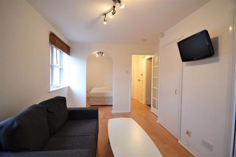 Studio to rent, STUDIO FLAT WITH SEPARATE SLEEPING ALCOVE