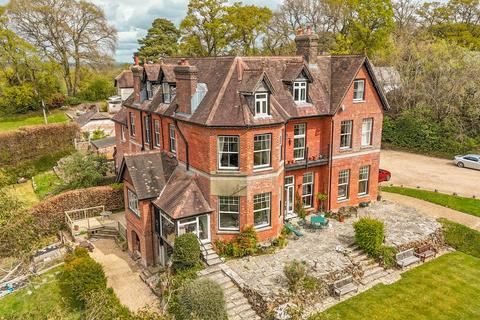 3 bedroom flat for sale, Flat  Bells House, WIMBORNE, BH21