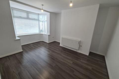 1 bedroom flat to rent, Plodder Lane, Farnworth, Bolton