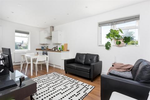 2 bedroom apartment to rent, Chamberlayne Road, Kensal Rise NW10