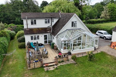 4 bedroom detached house for sale, Shotts Lane, Newent GL18