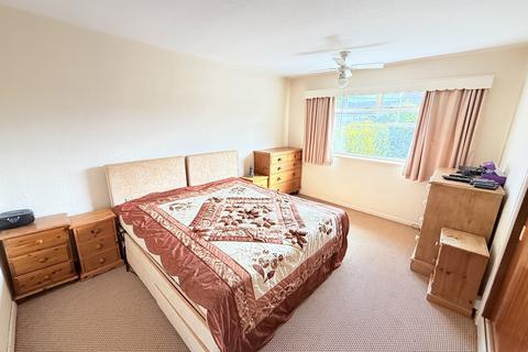 7 Arundel Drive, Worcester, WR5 2HU