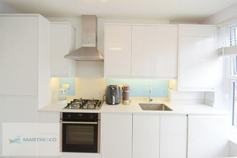 1 bedroom apartment to rent, High Street, Walton On Thames