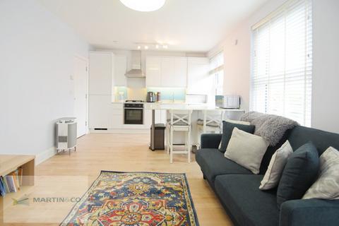 1 bedroom apartment to rent, High Street, Walton On Thames