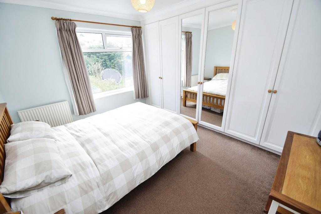 A24d296f-Bedroom 201