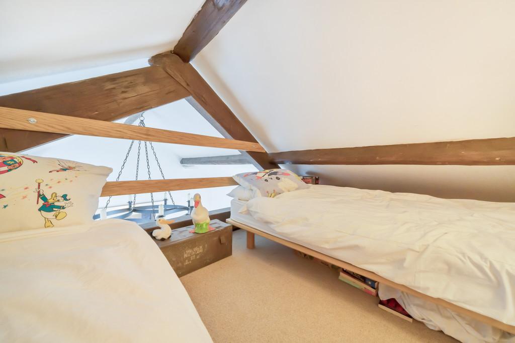 Mezzannine - in use as an occasional twin bedroom