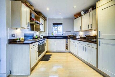 undefined, Dickens Heath Road, Dickens Heath B90