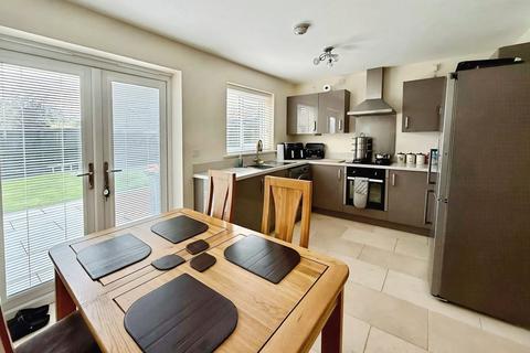 3 bedroom end of terrace house for sale, Mansfield Road, Skegby, Nottinghamshire