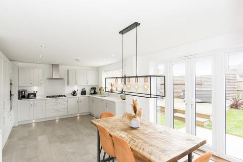 4 bedroom detached house for sale, Owen Way, Market Harborough