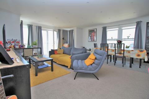 3 bedroom apartment for sale, Kings Road, Brighton