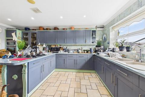 5 bedroom detached house for sale, Byedales, Bempton
