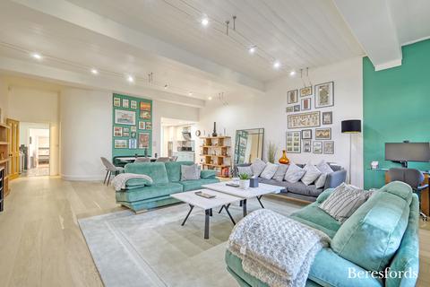 2 bedroom maisonette for sale, The Galleries, Warley, CM14