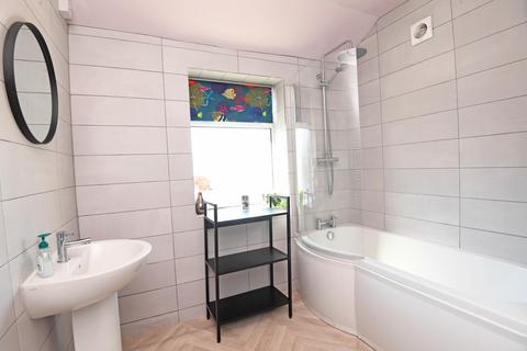 4 bedroom end of terrace house for sale, Skipton Road, Harrogate