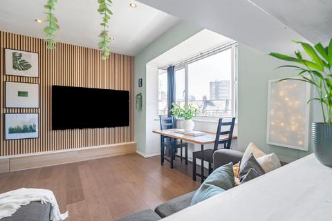 1 bedroom flat for sale, Battersea Park Road, Battersea, London, SW11
