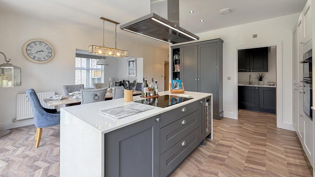 Kitchen/Dining Room