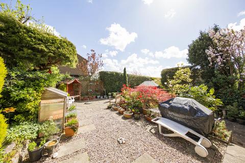 11 Beaver Close, Crowborough, TN6 2NZ