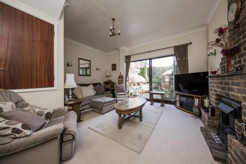 11 Beaver Close, Crowborough, TN6 2NZ